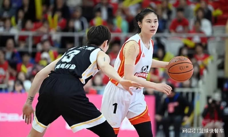 IM电竞APP-15分大逆转失败?女篮霸主惨遭两连败:杨力维21分王思雨12+7